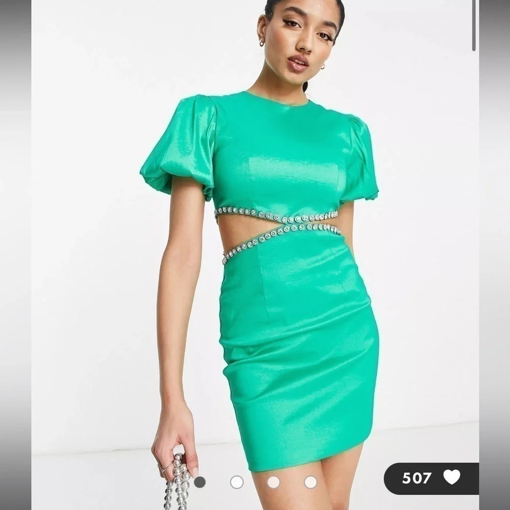 Band of Stars Green Puff Sleeve Rhinestone Cutout Dress Size 8 - Picture 3 of 13